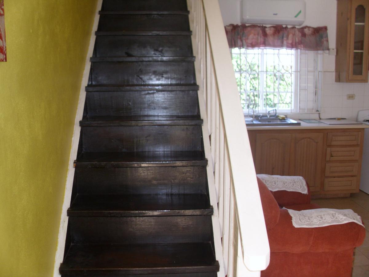 רנאוויי ביי Club Caribbean Court Apartments מראה חיצוני תמונה